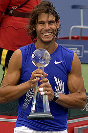 180px-Rafael_Nadal_holding_the_2008_Rogers_Cup_trophy2.jpg