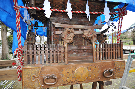 2016年 神奈川県南足柄市 神明神社神輿準備