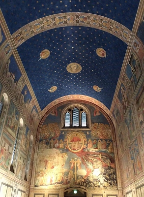 ）イタリアの礼拝堂（大塚美術館