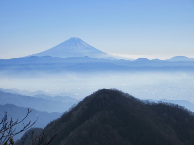 0茅ヶ岳と富士山_0497