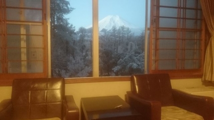20160131-3-忍野村ふじとみたから見る富士山1.JPG