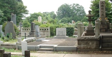 青山墓地